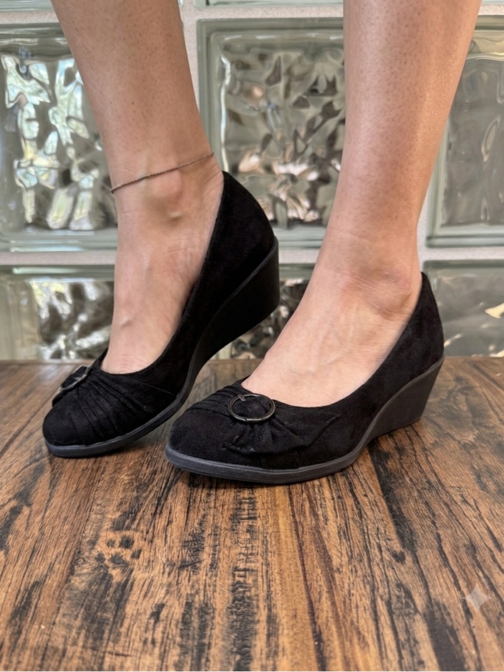 Dexter DexFlex Black Suede Wedge Pumps Decorative Buckle Comfort Heels 6.5